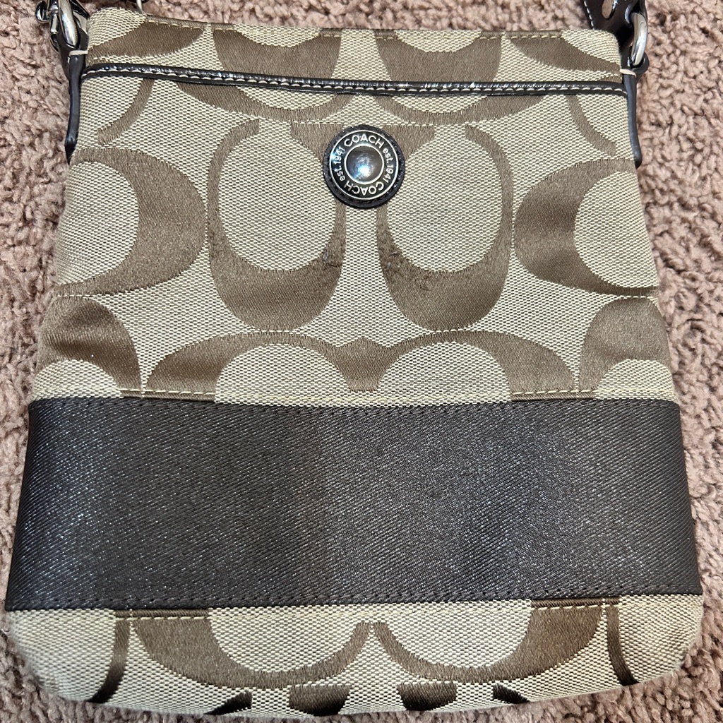 Coach Signature Beige And Black Crossbody Bag